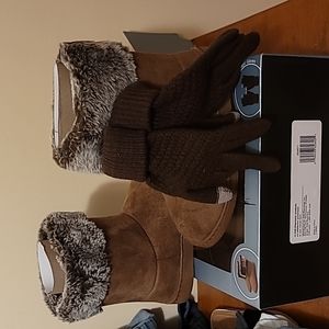 Memory foam boots and magic gloves women NIB